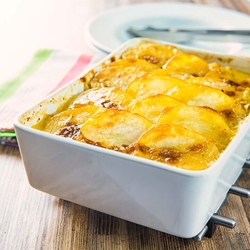 Chicken hotpot with potato topping mary berry recipes - Chicken amp